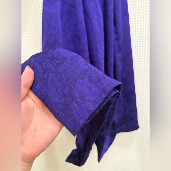 Vintage Victoria's Secret Gold Label - Deep Purple Satin Robe
